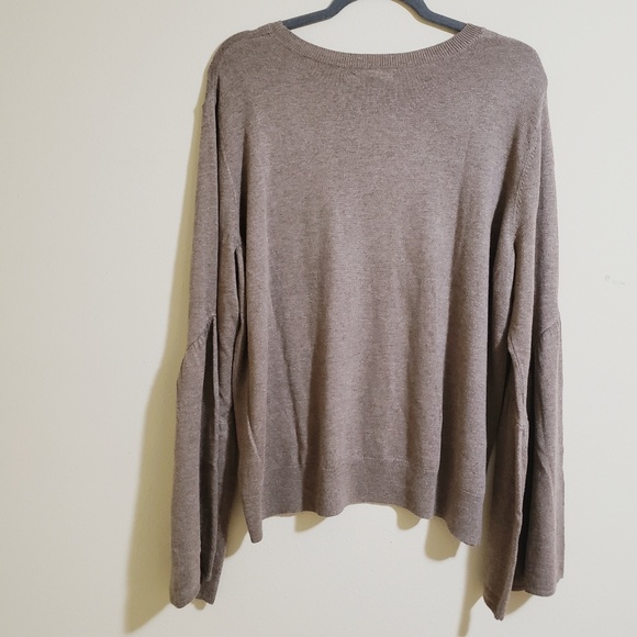 Leith Bell Sleeve Sweater Size XL NWOT - Picture 5 of 5